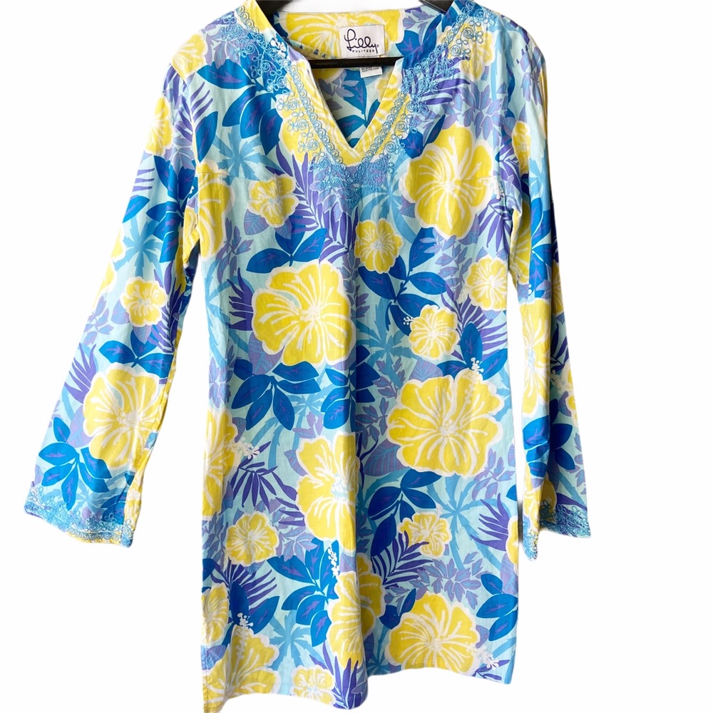 Lilly Pulitzer tropical embroidered v-neck tunic